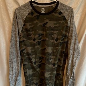 Medium Old Navy Long Sleeve